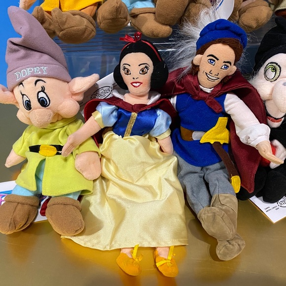 DISNEY EXCLUSIVE NWT 90s SNOW WHITE AND THE SEVEN DWARFS COMPLETE SET OF 10PLUSH - Picture 2 of 13